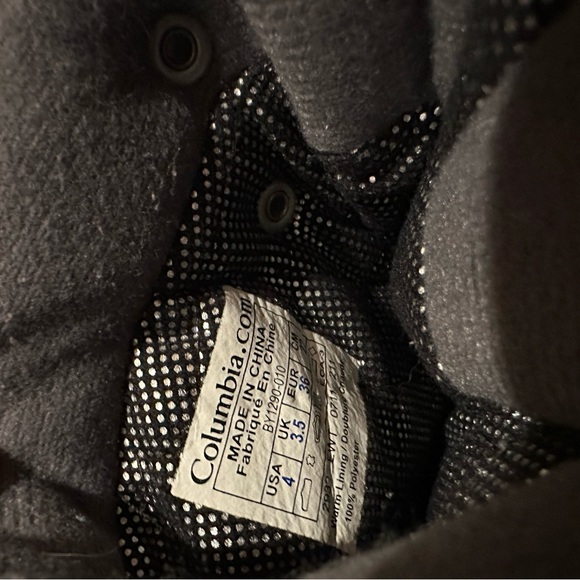 COLUMBIA YOUTH BOY'S SNOW BOOTS Sz 4 - Picture 4 of 4